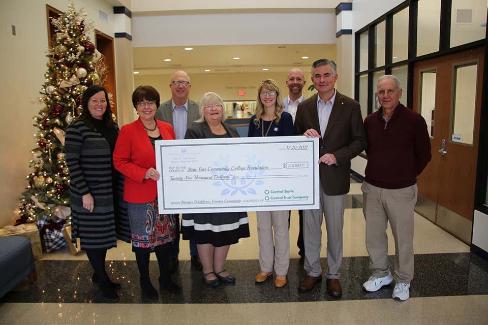 Read more about Central Trust Company and Central Trust Bank of Sedalia donate $25,000 to  SFCC’s capital campaign